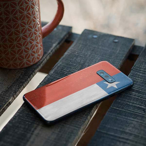 Chile Flag Distressed Galaxy S10e Skin